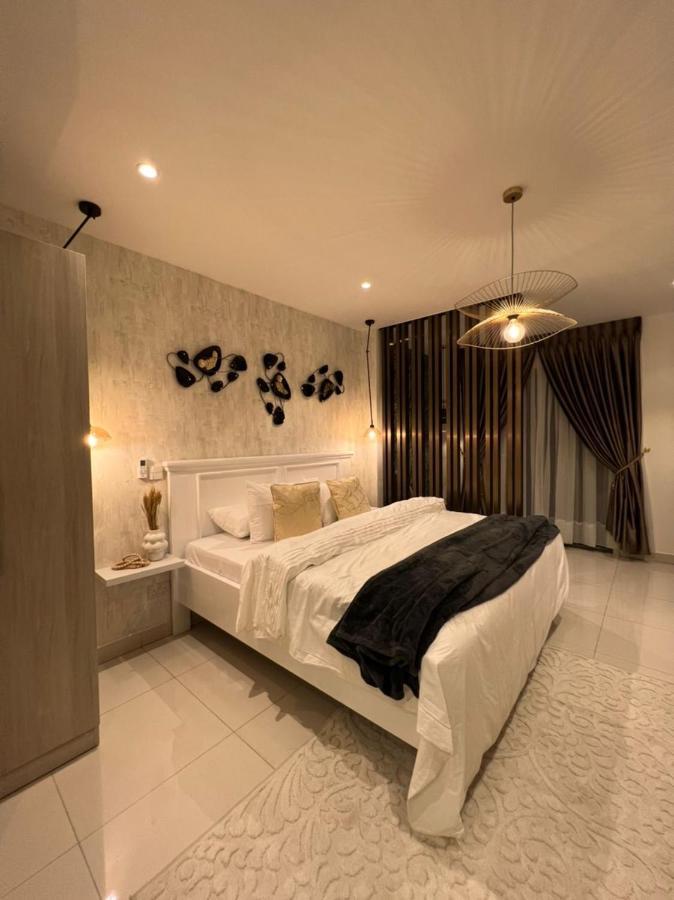 The Lennox Luxury Apartment Άκρα Εξωτερικό φωτογραφία